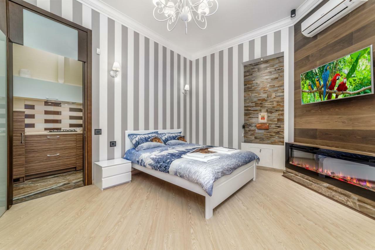 Apartamenty Na Sofievskoy โอเดสซา ภายนอก รูปภาพ